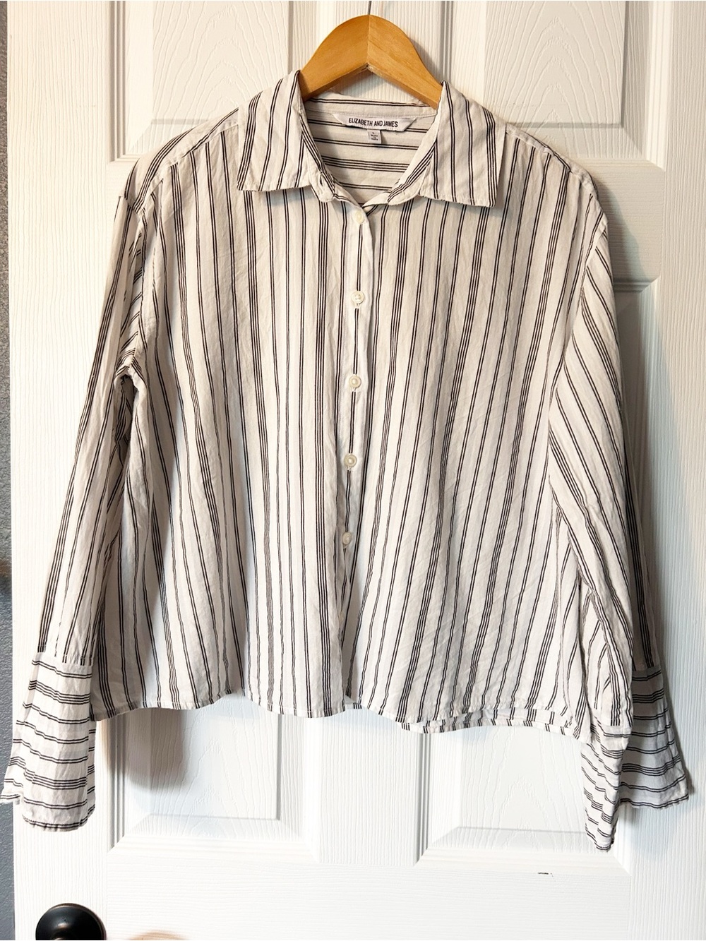 ELIZABETH AND JAMES, White & Black Striped Button- Up Cotton Blouse- Sz Large